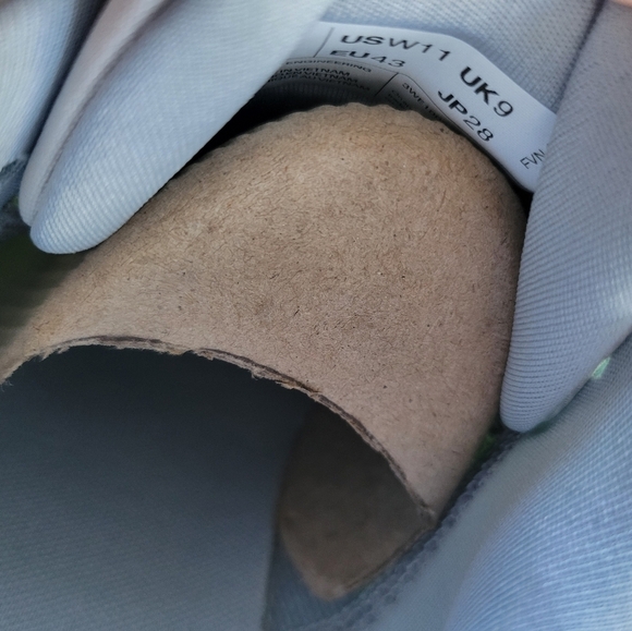 On Running Cloudtilt Wome's Sneakers Lime/Ivory Size 11 NIB - Picture 5 of 5